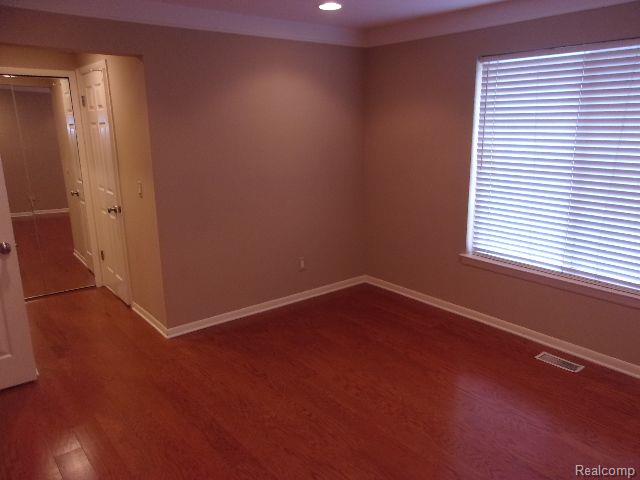 468 FOX HILLS Drive S, A-1, Bloomfield Hills, MI 48304 — Photo 8