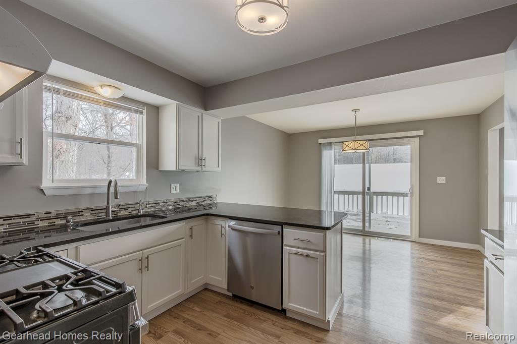 12749 Shaffer Road, Davisburg, MI 48350 — Photo 15