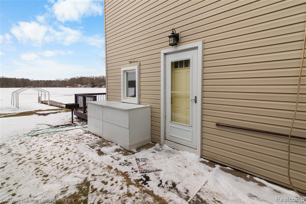 2705 Melvin Drive, Pinckney, MI 48169 — Photo 18