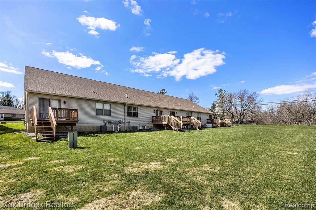 205 JONATHON Drive, Almont, MI 48003 — Photo 24