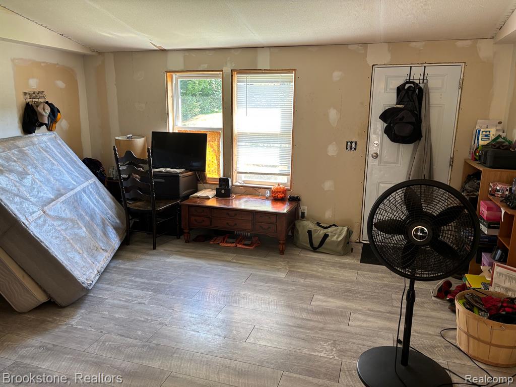 429 HASTINGS Street, Holly, MI 48442 — Photo 11