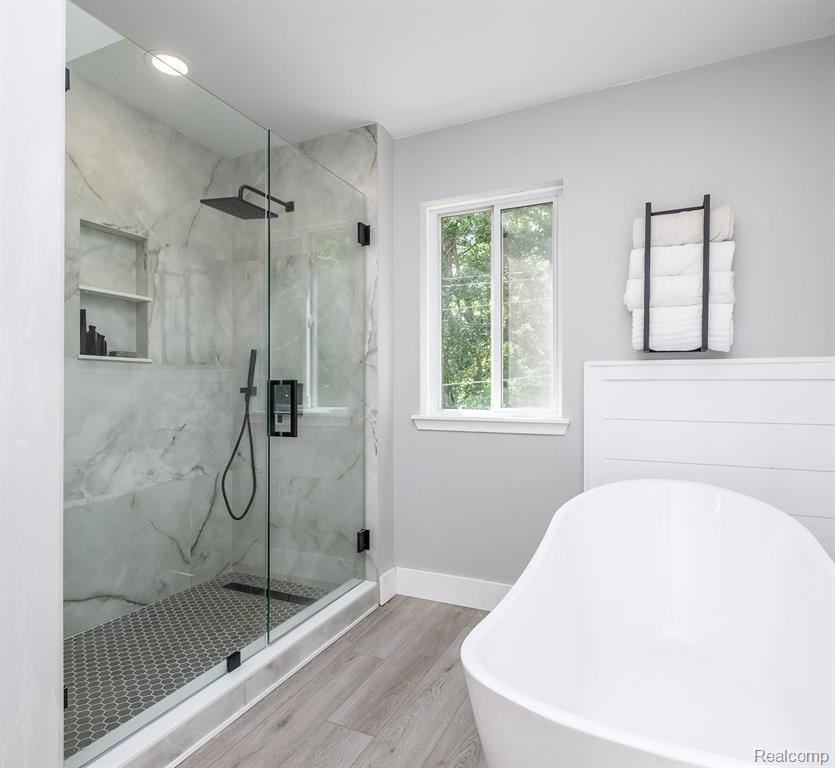 524 Fernhurst Court, Lake Orion, MI 48362 — Photo 23