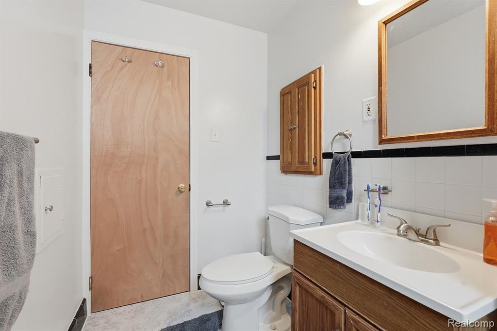 15817 Beech Daly Road, Redford, MI 48239 — Photo 18