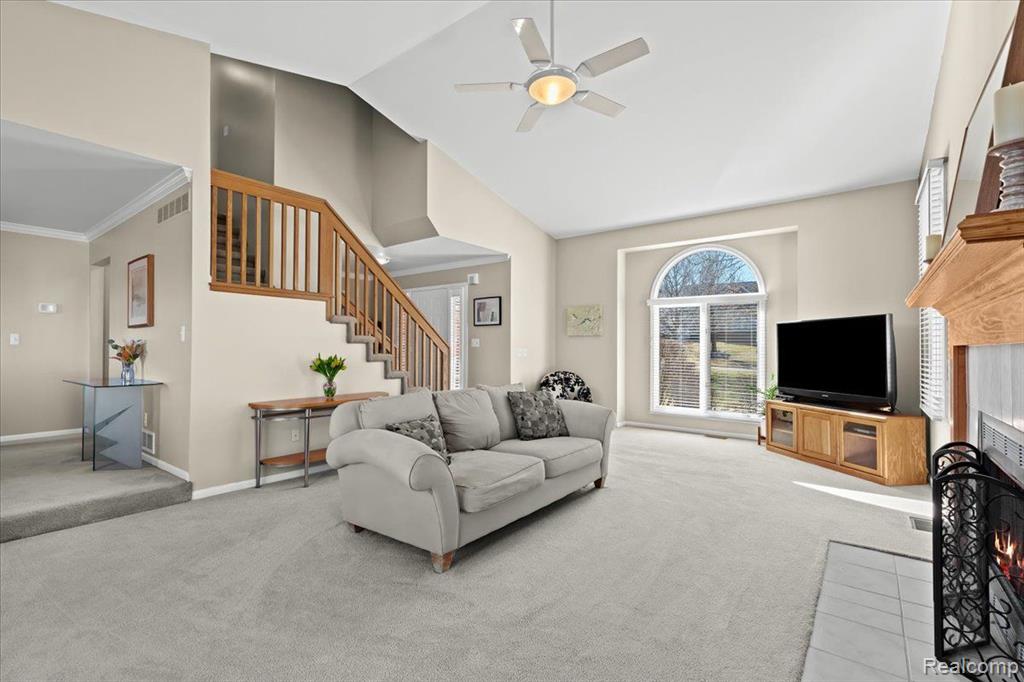57322 HIDDEN TIMBERS Drive, South Lyon, MI 48178 — Photo 9