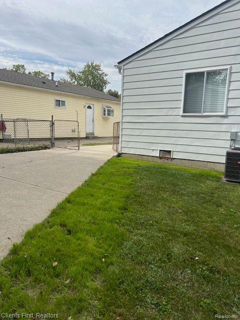 225 DEVONSHIRE Street, Ypsilanti, MI 48198 — Photo 69