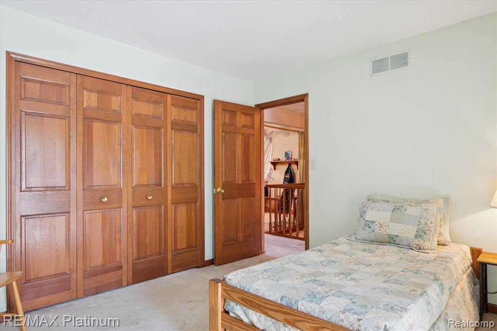 852 Woodridge Hills Drive, Brighton, MI 48116 — Photo 29