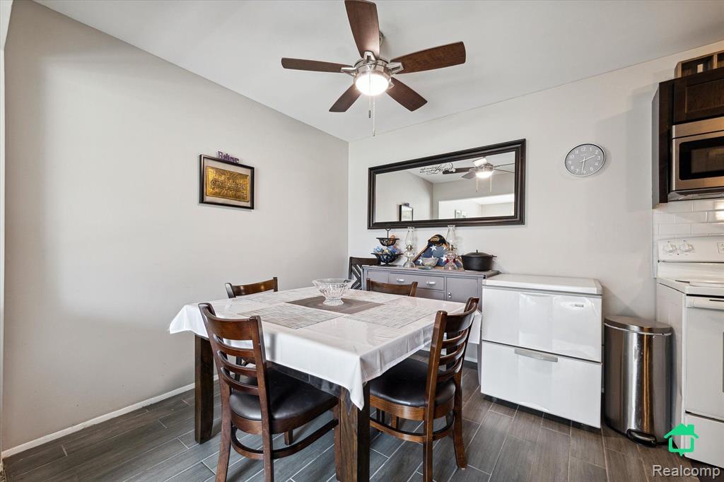 37675 Colonial Drive, Westland, MI — Photo 12