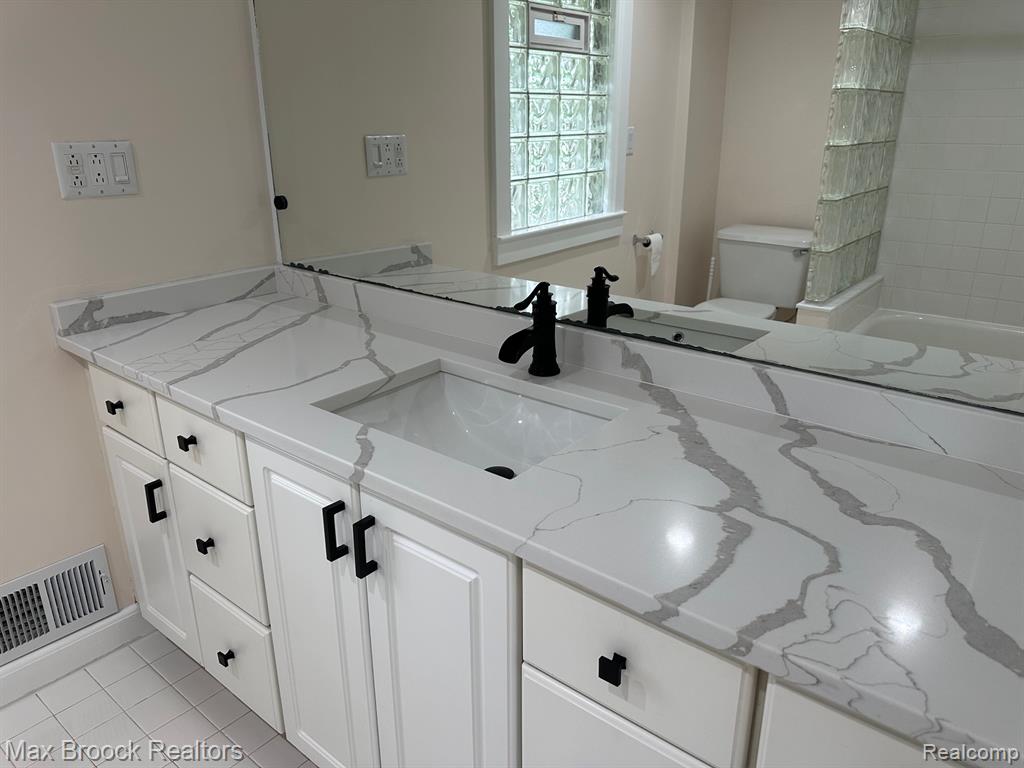 531 Gardenia Avenue, Royal Oak, MI 48067 — Photo 17