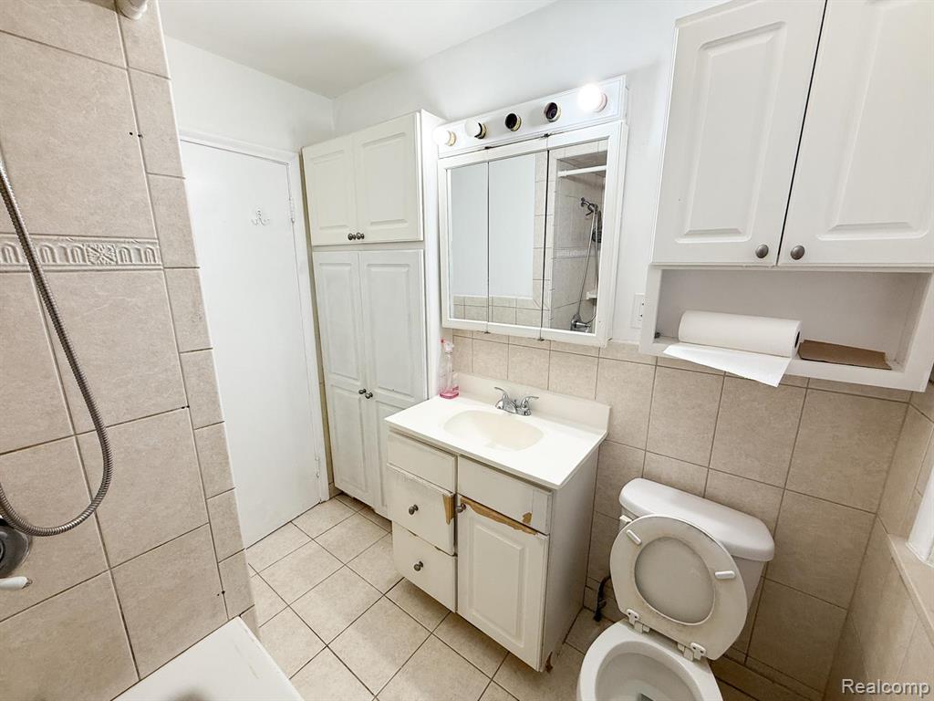 26235 Stollman Drive, Inkster, MI 48141 — Photo 10