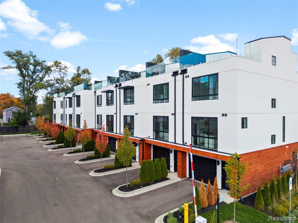 533 E Harrison Avenue, 36, Royal Oak, MI 48067