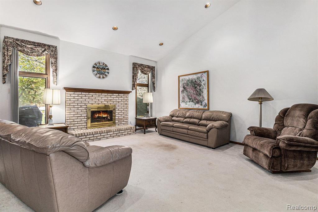 10103 NEWFOUND GAP, Brighton, MI 48114 — Photo 2