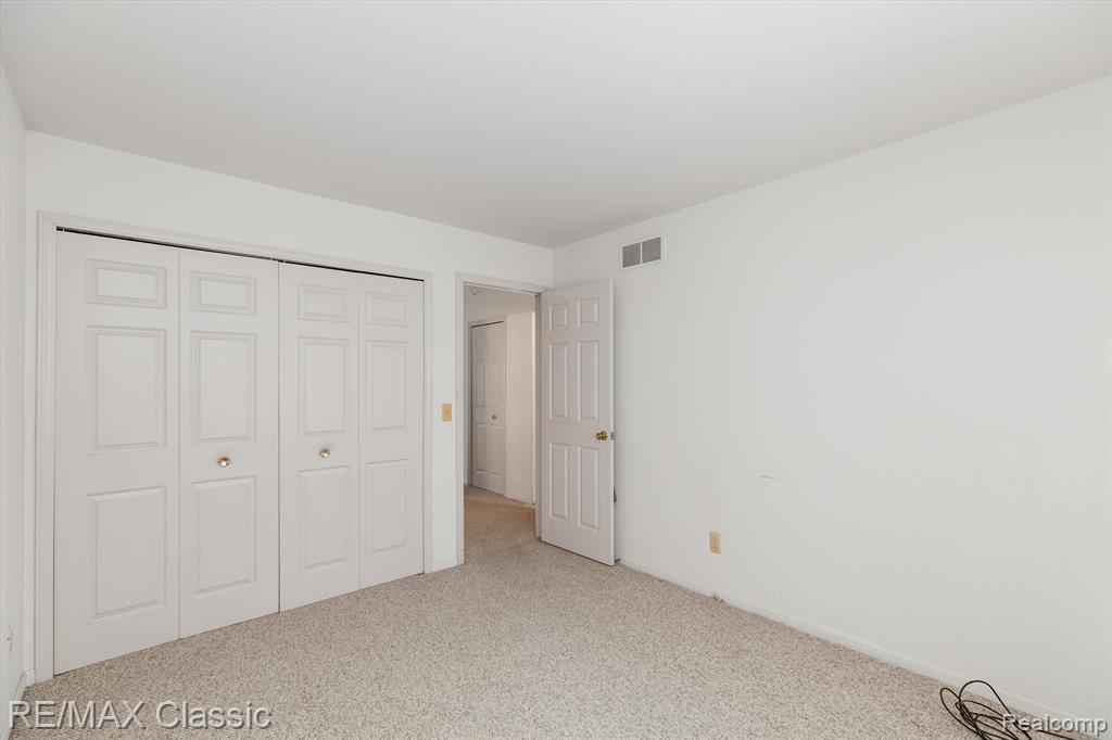 41937 BROOKVIEW Lane, Clinton Twp, MI 48038 — Photo 19