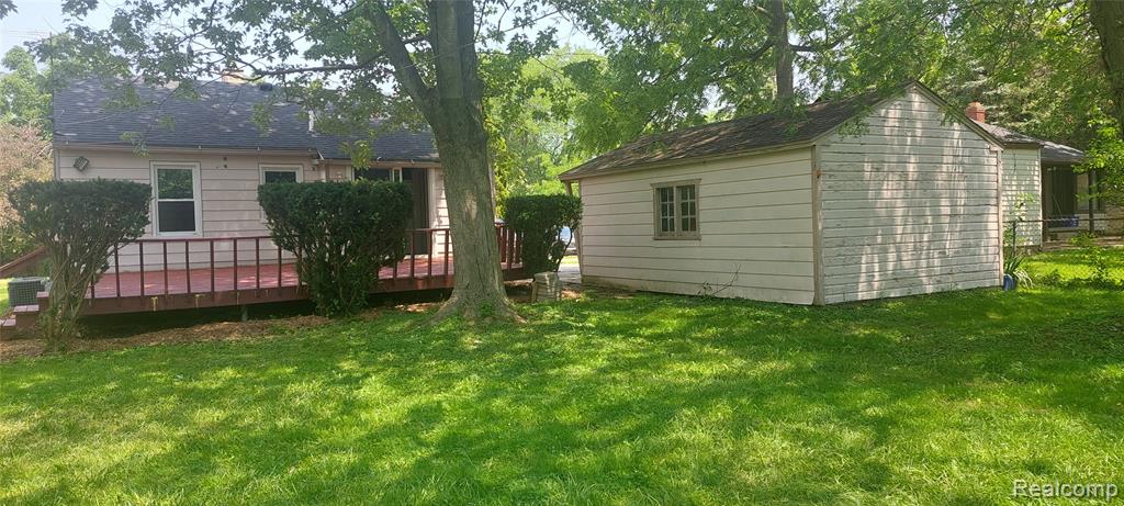 9473 Whitall Lane, Grosse Ile, MI 48138 — Photo 19