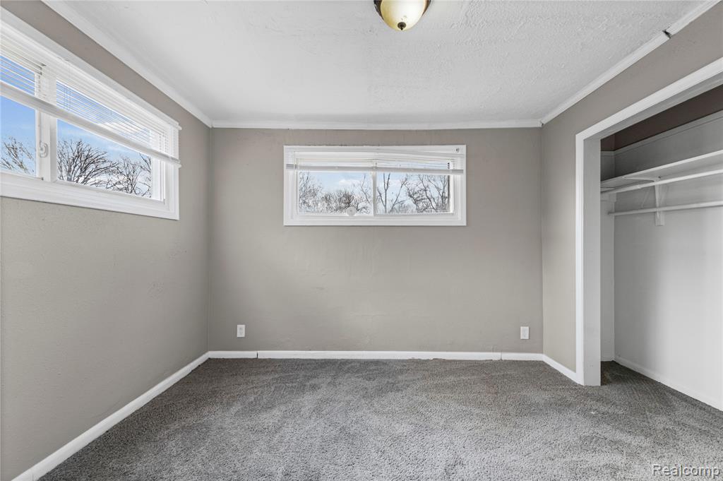 13100 Wilshire Drive, Detroit, MI 48213 — Photo 17