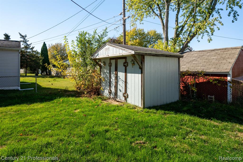 46759 Waco Street, Shelby Twp, MI 48317 — Photo 28