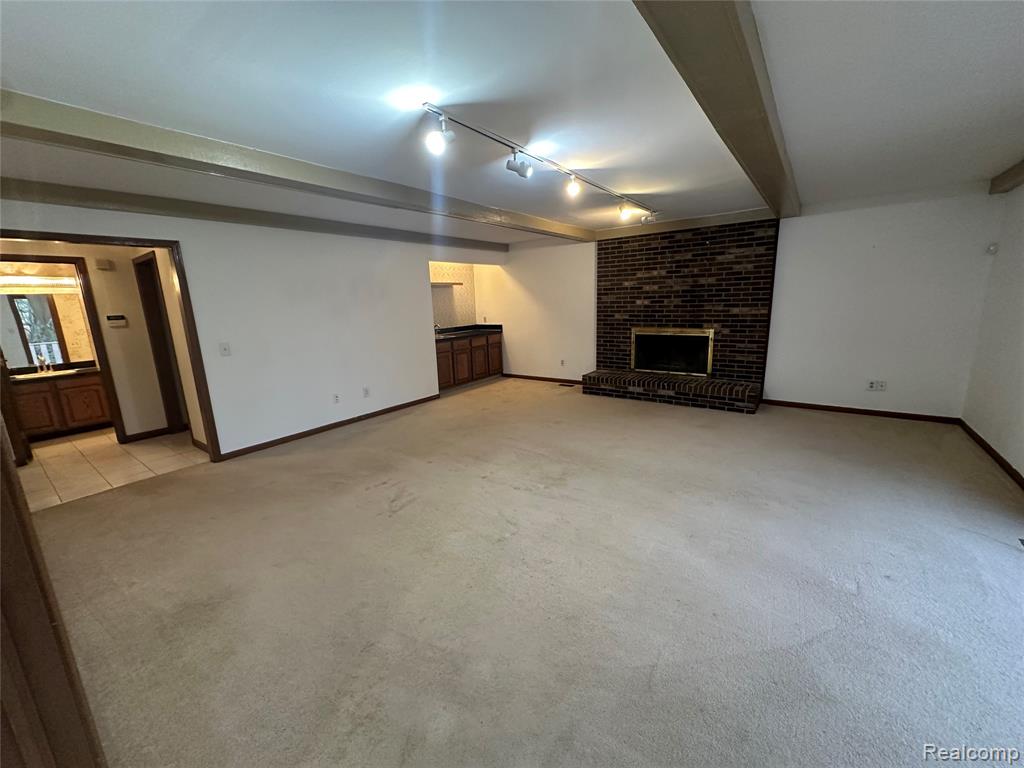 6473 Red Oak Drive, Troy, MI 48098 — Photo 9