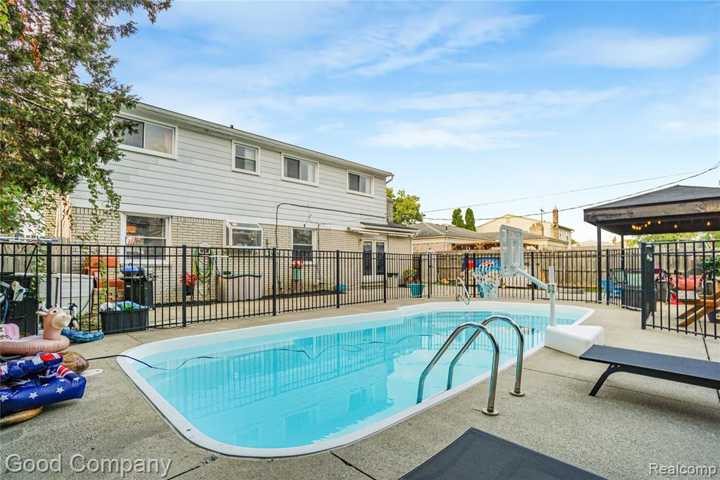 4120 Anthony Drive - Photo 2