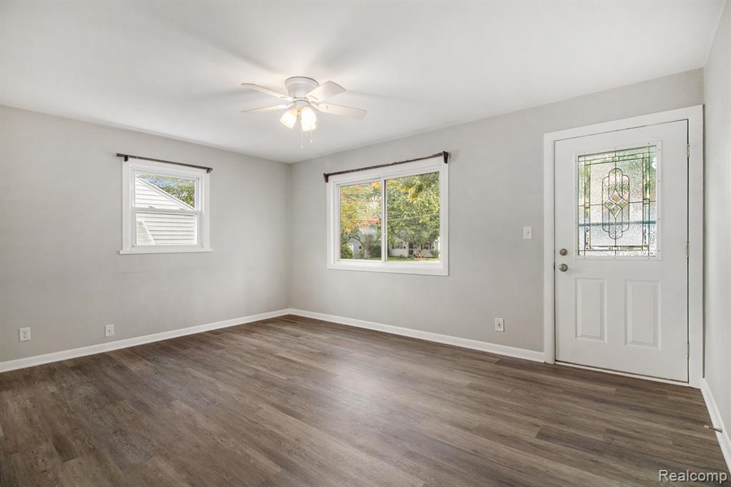 945 33rd Street SW, Wyoming, MI 49509 — Photo 3