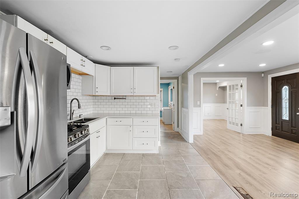 5869 Marvin Street, Taylor, MI 48180 — Photo 16