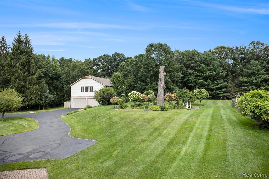 841 OLD MILFORD FARMS, Milford, MI 48381 — Photo 40
