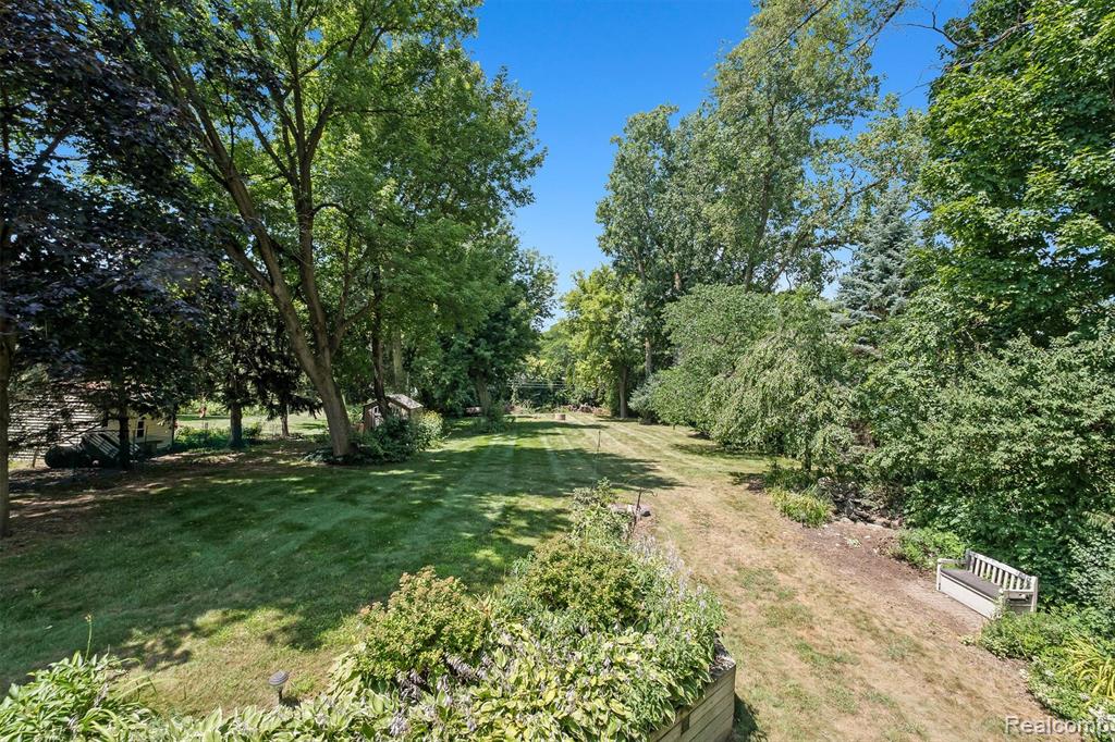 41855 Brentwood Drive, Plymouth, MI 48170 — Photo 39