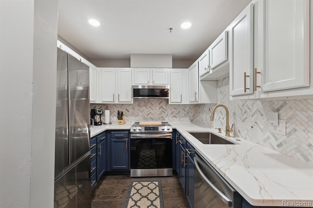 1766 CAMPAU FARMS Circle, 57-15, Detroit, MI 48207 — Photo 5