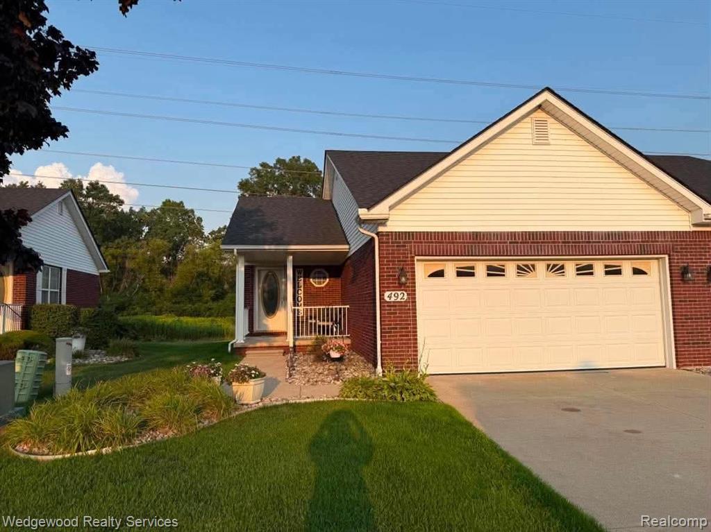 492 Harvard Drive, 84, Romeo, MI 48065
