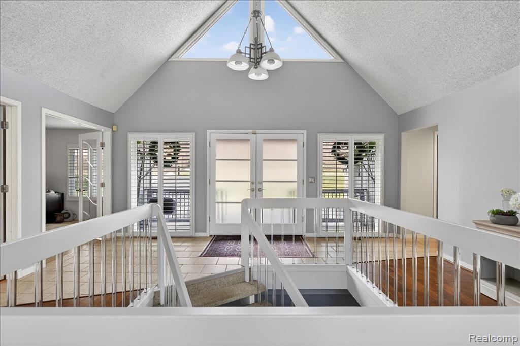 6346 Simler Drive, Clawson, MI — Photo 9