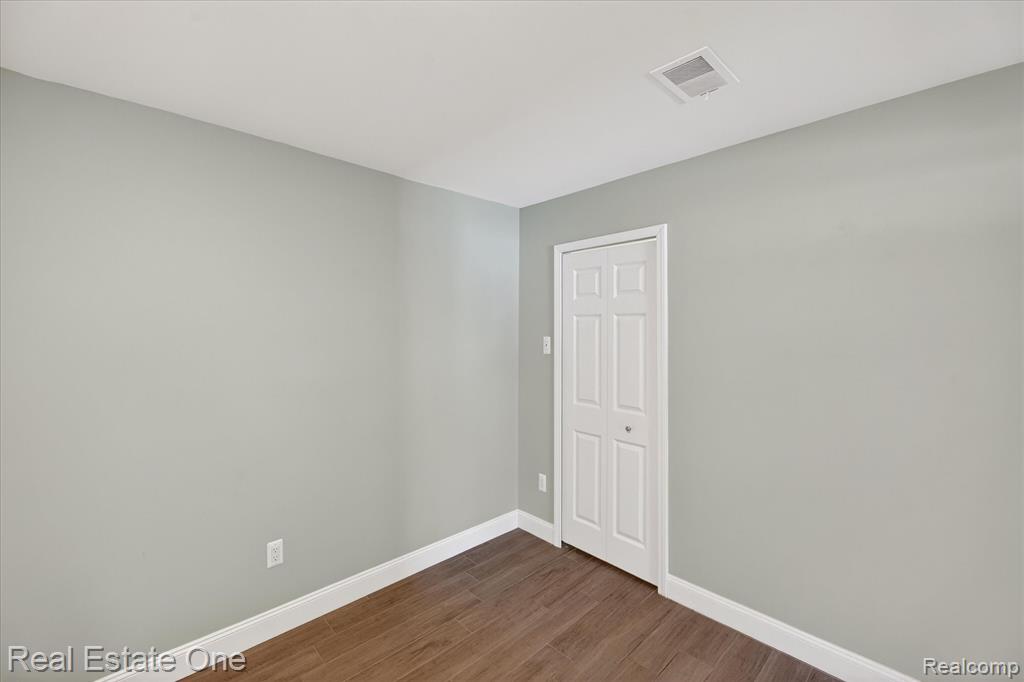 874 N Main Street, Milford, MI 48381 — Photo 14