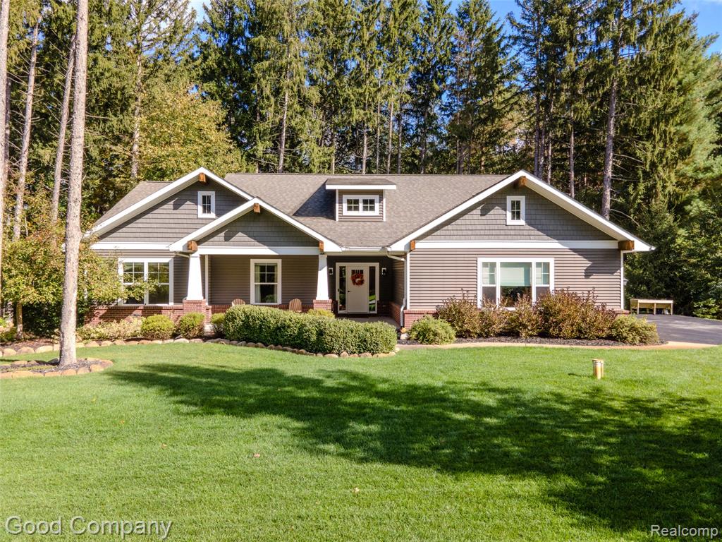8726 Sunrise Mist Drive, Pinckney, MI 48169 — Photo 2