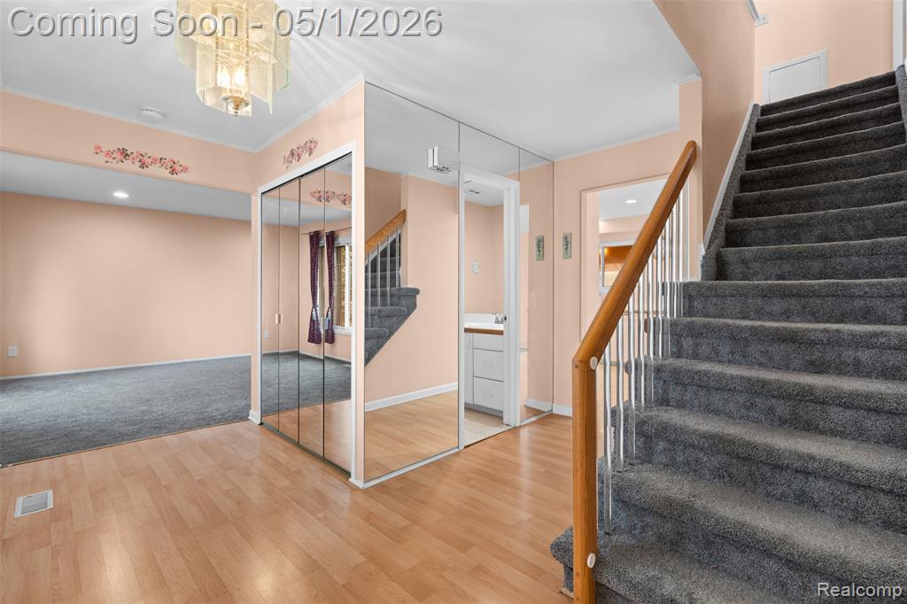 5686 Stratford Drive, West Bloomfield, MI — Photo 5