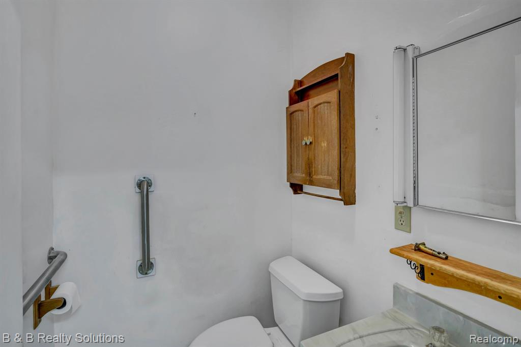 7493 S SAGINAW Street, New Lothrop, MI 48460 — Photo 25