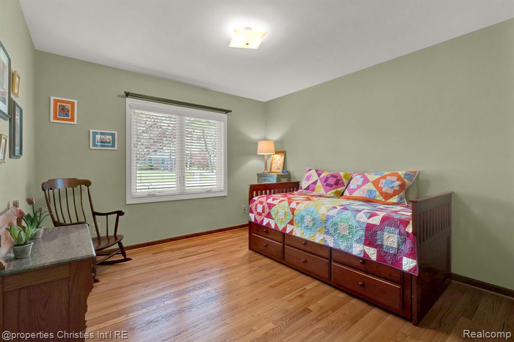 5753 CHERRY CREST Drive, West Bloomfield, MI — Photo 23