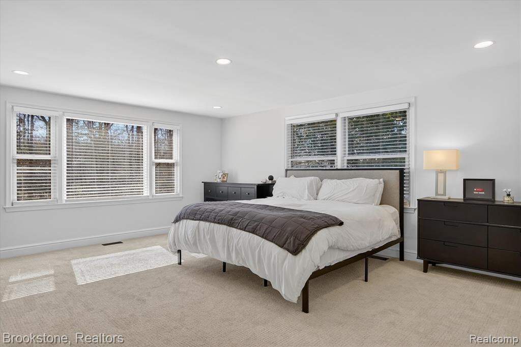754 N Valley Chase Road, Bloomfield Hills, MI 48304 — Photo 20