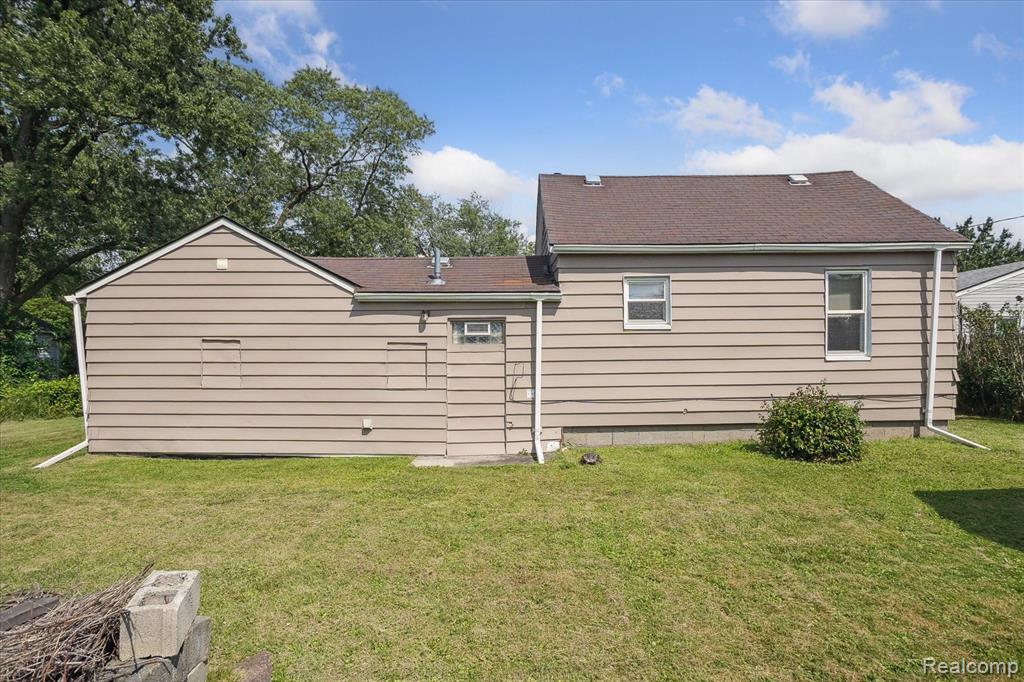 8240 Westpoint Street, Taylor, MI 48180 — Photo 12