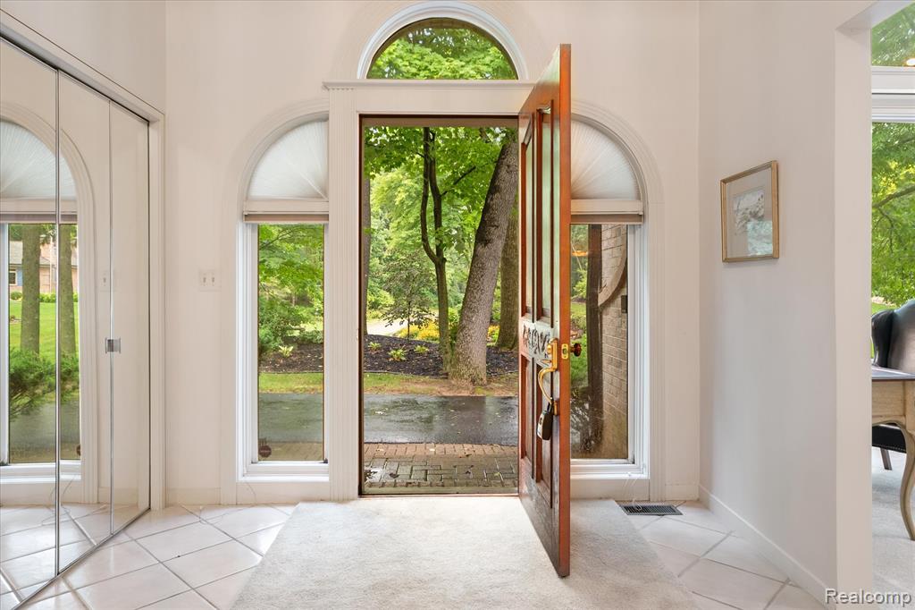 9724 Pine Valley Trail, Brighton, MI 48114 — Photo 5