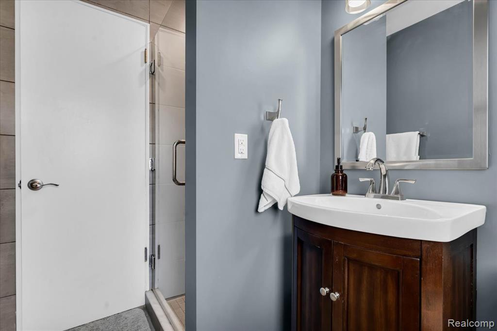 4216 Sheffield Road, Royal Oak, MI 48073 — Photo 23