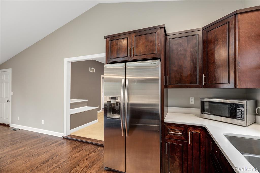 854 Brooklawn Drive, Troy, MI 48084 — Photo 11