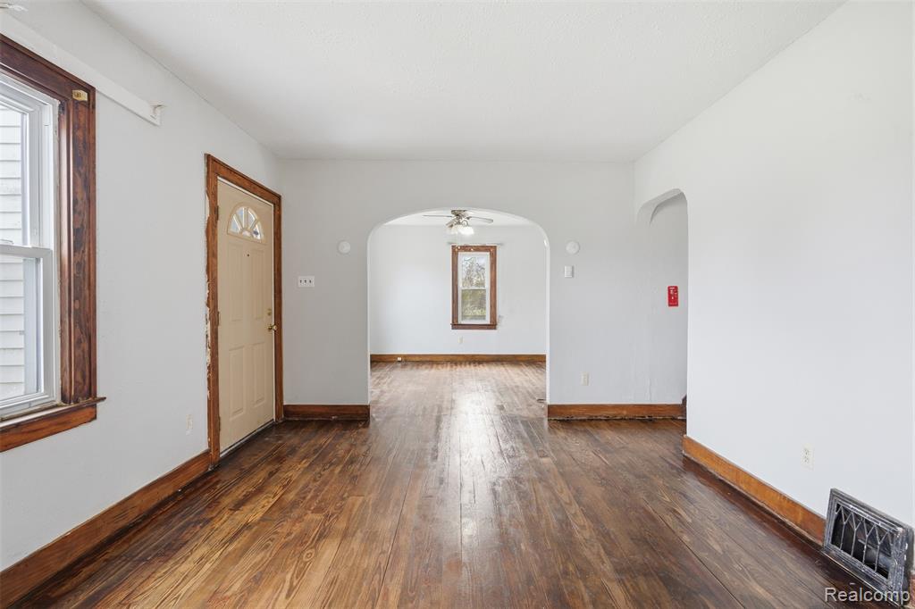 37493 Wabash Street, Romulus, MI 48174 — Photo 5