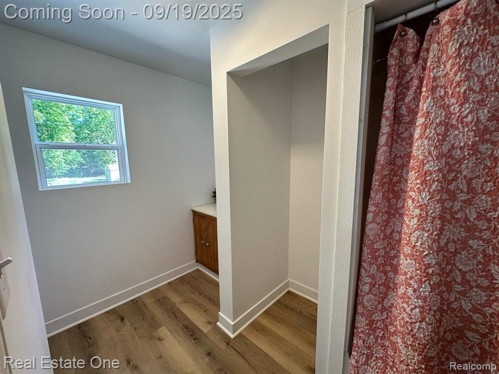6089 Lapeer Road, Burton, MI 48509 — Photo 17