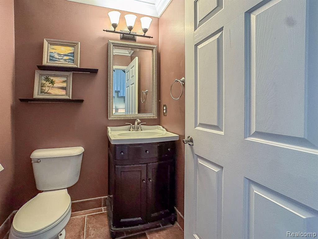 8140 Staghorn Trail, Clarkston, MI 48348 — Photo 13
