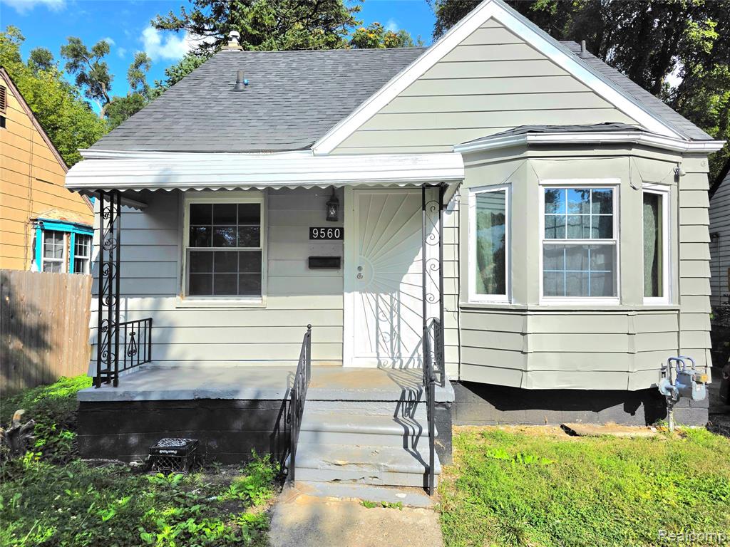 9560 Plainview Avenue, Detroit, MI 48228 — front exterior