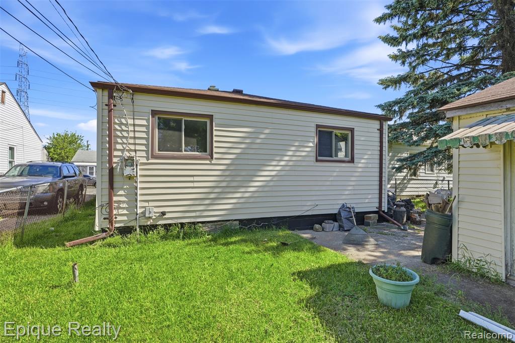 497 Montana Avenue, Pontiac, MI 48341 — Photo 18