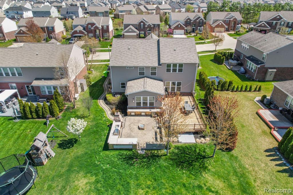 49621 BLOOMSBURY Lane, Macomb, MI 48044 — Photo 34