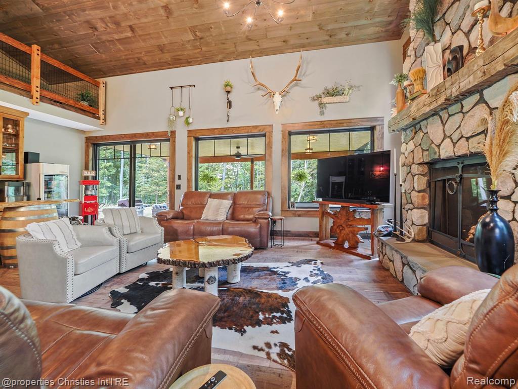 3500 TREE TOPS Lane, Vanderbilt, MI 49795 — Photo 18