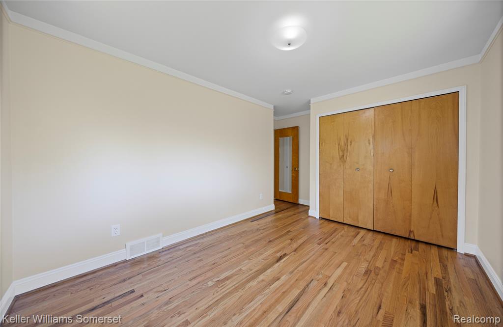 5292 ABINGTON Drive, Troy, MI 48085 — Photo 19