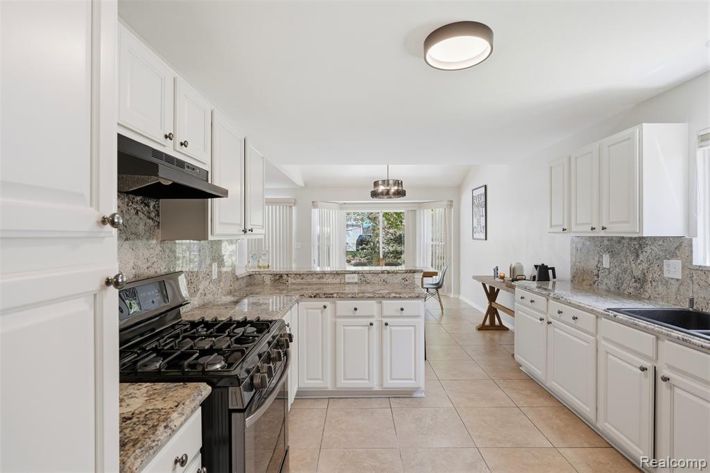 4421 Honeysuckle Drive, Sterling Heights, MI 48314 — Photo 20