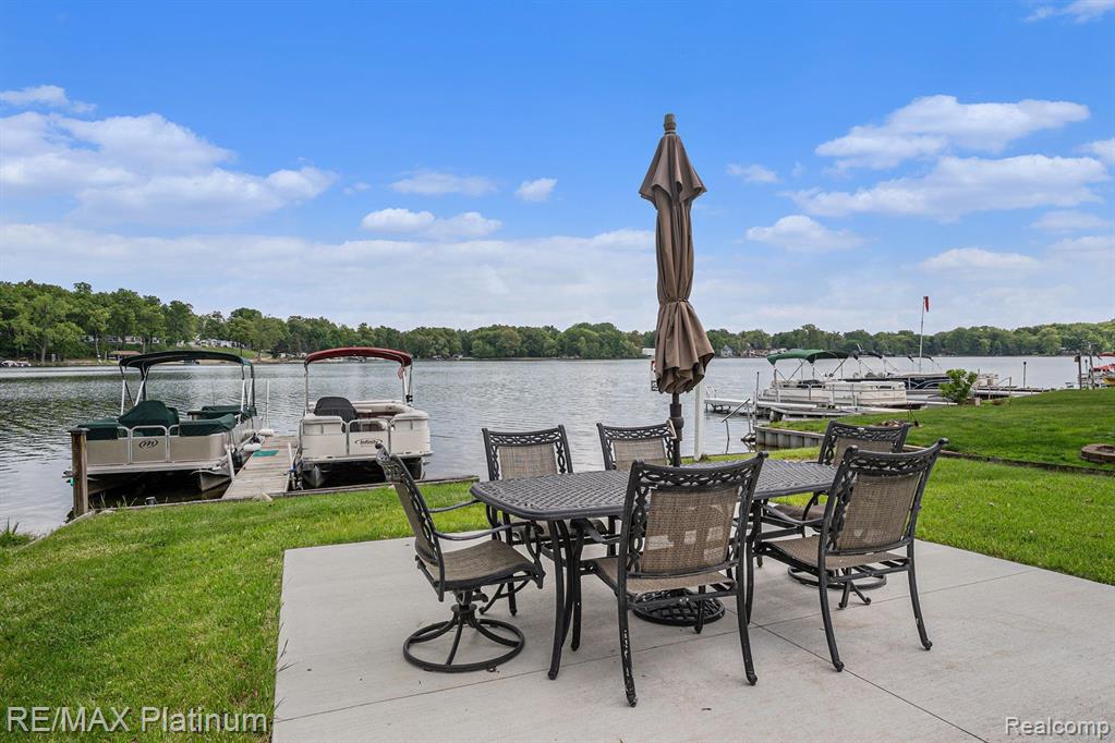 821 SUNRISE PARK Street E, Howell, MI 48843 — Photo 14