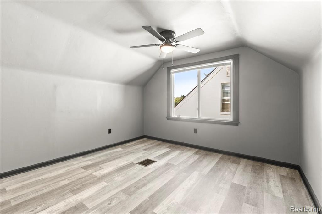 8418 Fielding Street, Detroit, MI 48228 — Photo 23