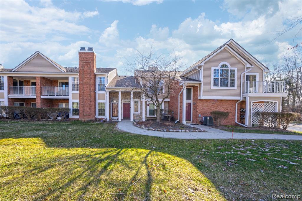 56075 Chesapeake Circle, 242, Utica, MI 48316 — front exterior